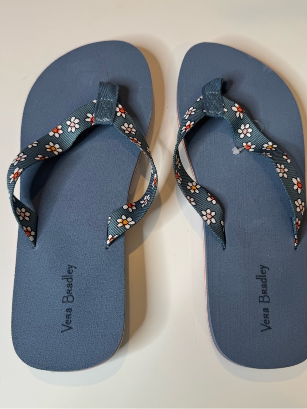 Vera Bradley Flip Flops Prairie Daisy Flowers Blue size medium (7-8)